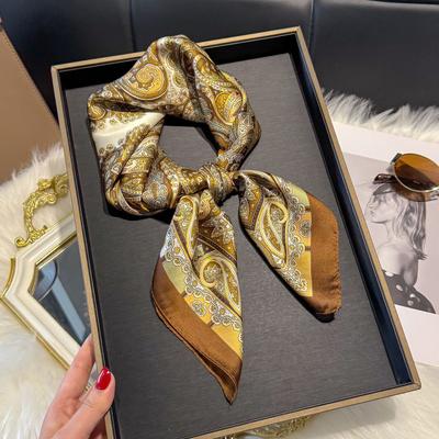 Accessori – Sciarpe e foulard