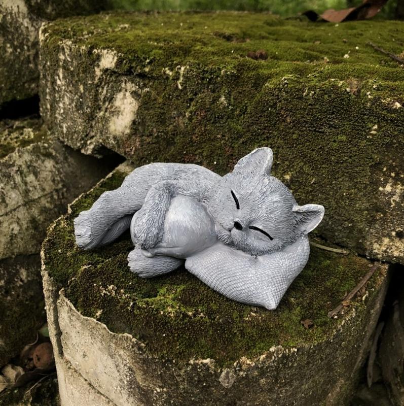 Lightweight Resin Kitten Loss Memorial Figurine Kitten Statues For Outdoor Garden Emotional Remembrance Decoration