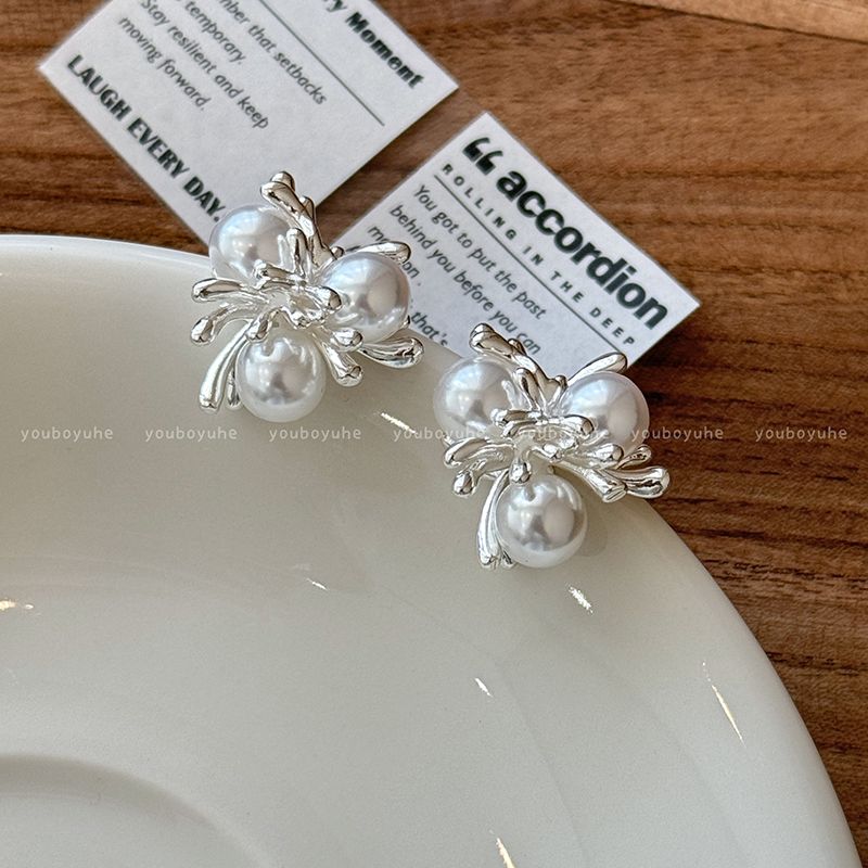 

Fireworks ~ Accessible Luxury Fireworks Stud Earrings Female Fancy Special-Interest Design Sterling Silver Earring/Pin Seaside Earrings Ear Clips Silver fireworks pearl earrings-Silver Needle