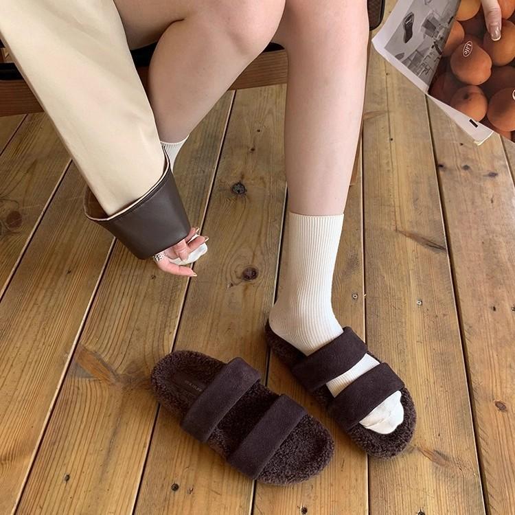 Genuine leather soft-soled fashion fluffy slippers retro fashion outer wear 2025 versatile word with thick-soled fluffy shoes female trend