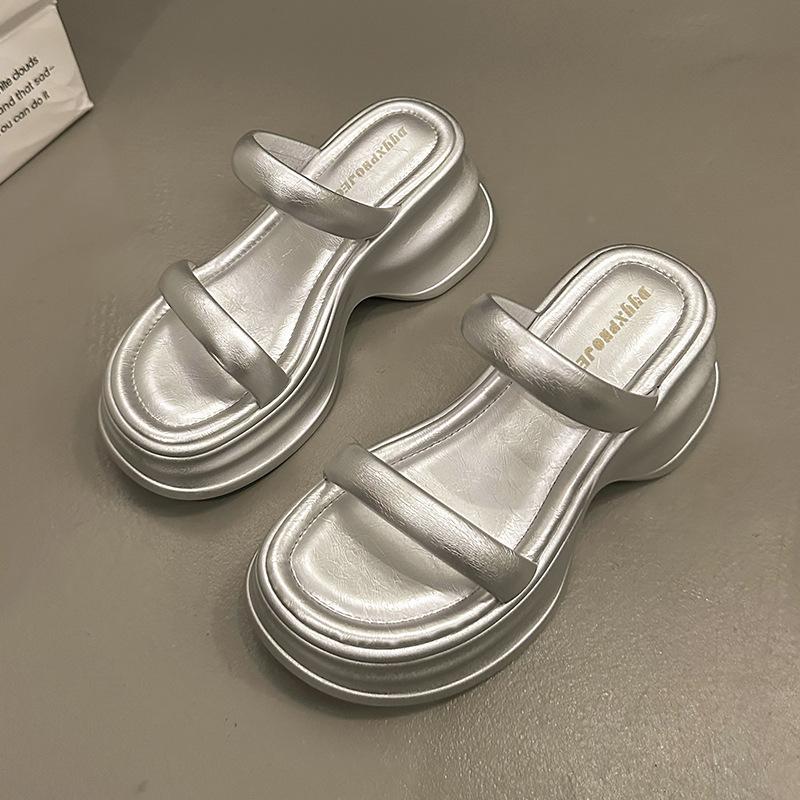 thick-soled high-heeled cool slippers women's 2025 summer new outer wear fashionable and versatile casual small man with sandals