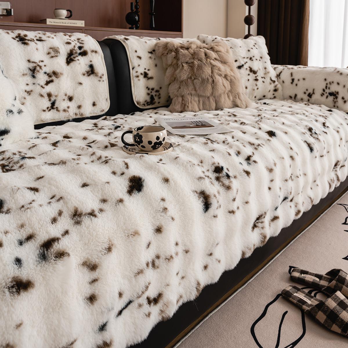 

Plush Sofa Cushion New Sofa Seat Cushion Autumn And Winter Sofa Cover Towel Sofa Cover Cloth Non-Slip Sofa Towel 70*70cm