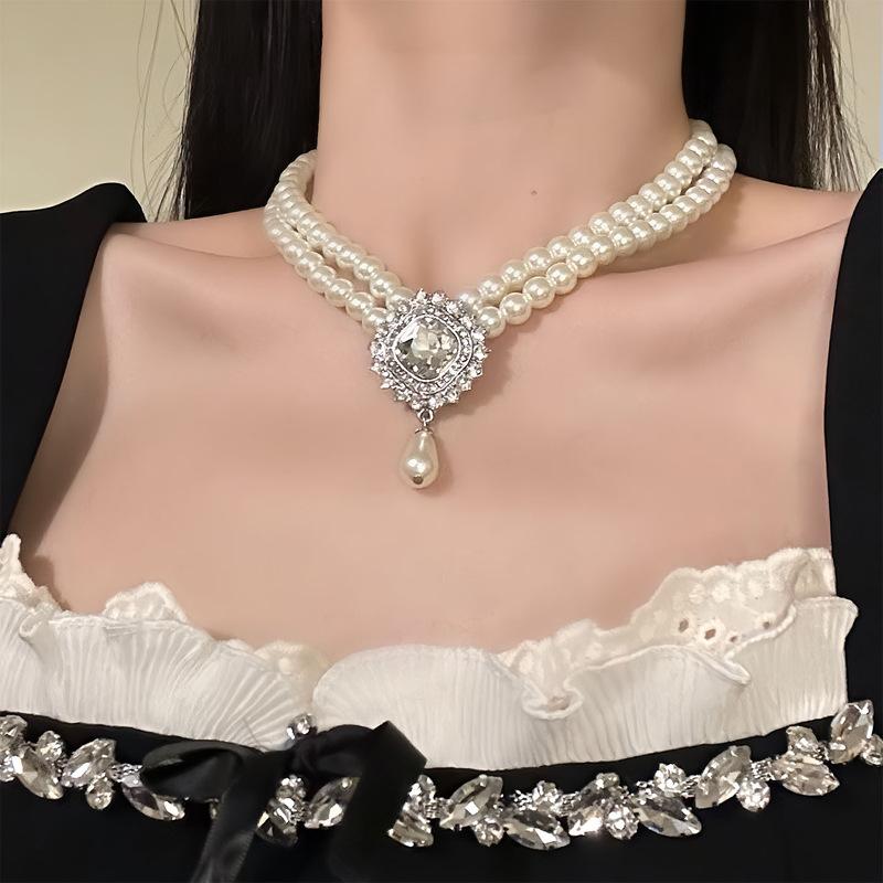 European and American court style diamond-encrusted geometric water drop pearl necklace accessories women's heavy industry sweater chain accessories