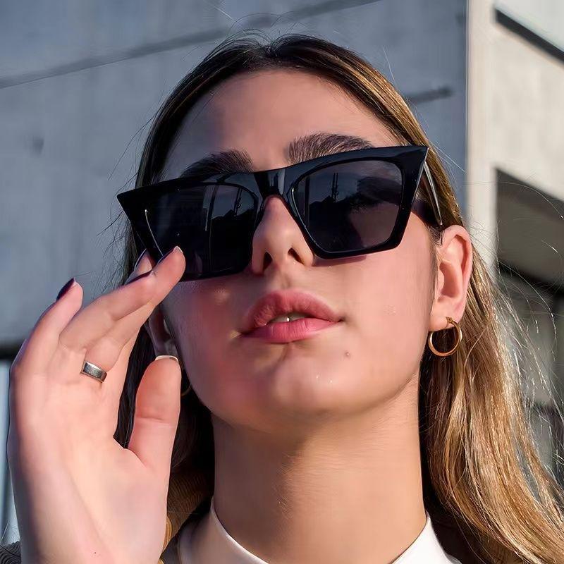 European Retro Oversized Cat Eye Sunglasses for Women - High-End UV Protection, Celebrity Street Style Glasses