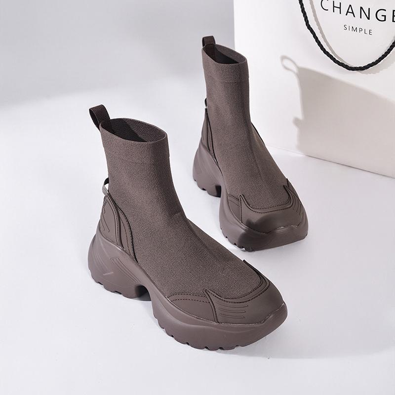 

Короткие носки ботильоны на высокой толстой подошве эластичные тонкие ботинки 2025 новые дышащие ботинки Мартин повседневные спортивные короткие ботинки женские 40 коричневый