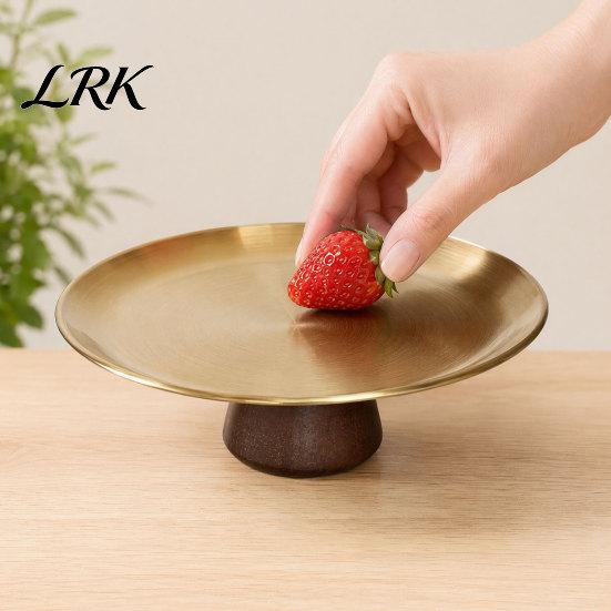 Stylish Dessert Dish Stainless Steel Fruit Plate for Kitchen Counter, Modern Pedestal Serving Elegant Tray, Multi-use Platter Dining Table Home Decor