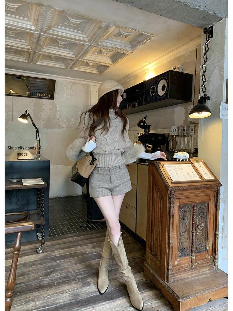 Women's High-Waisted Retro Khaki Wool Shorts - Winter Hip-Hugging A-Line Casual Straight Leg Pants