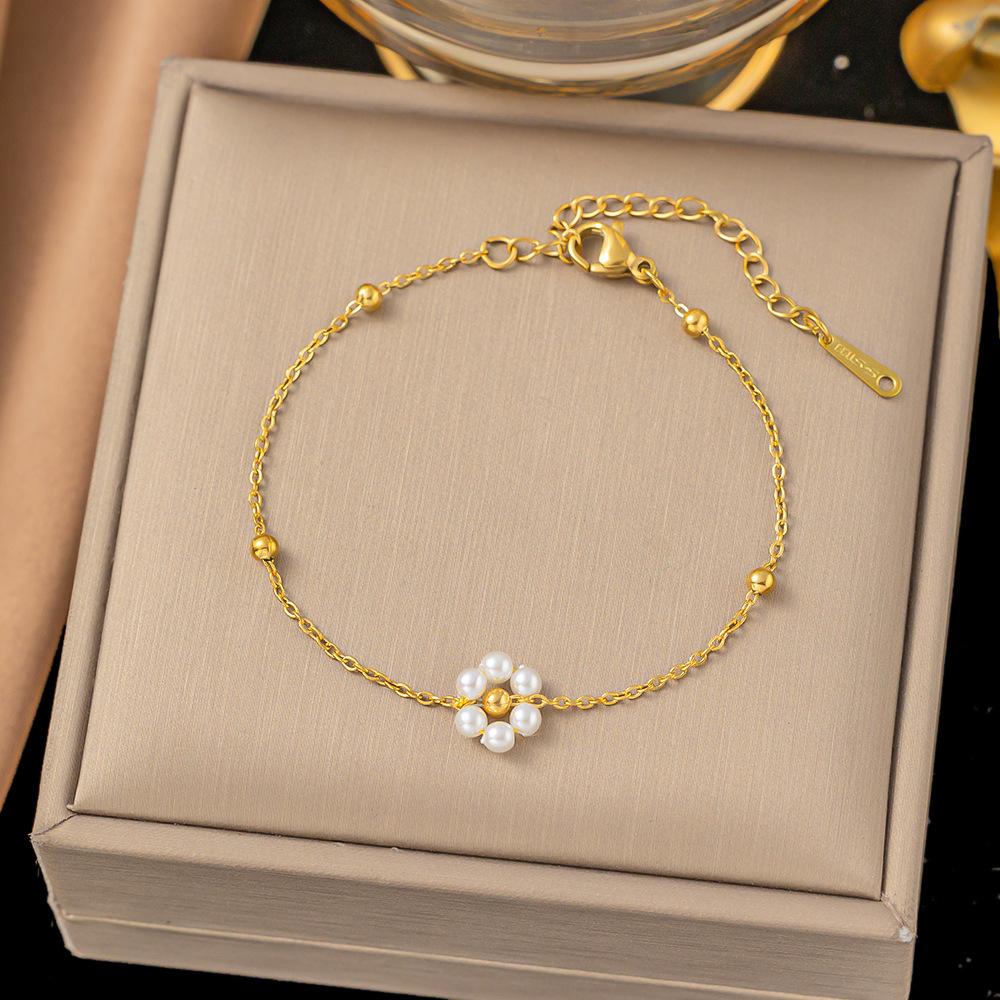 Stainless Steel Gold Color Pearl Flower Necklace For Women Elegant Imitation Pearl Handmade Beaded Necklaces Wedding Jewelry