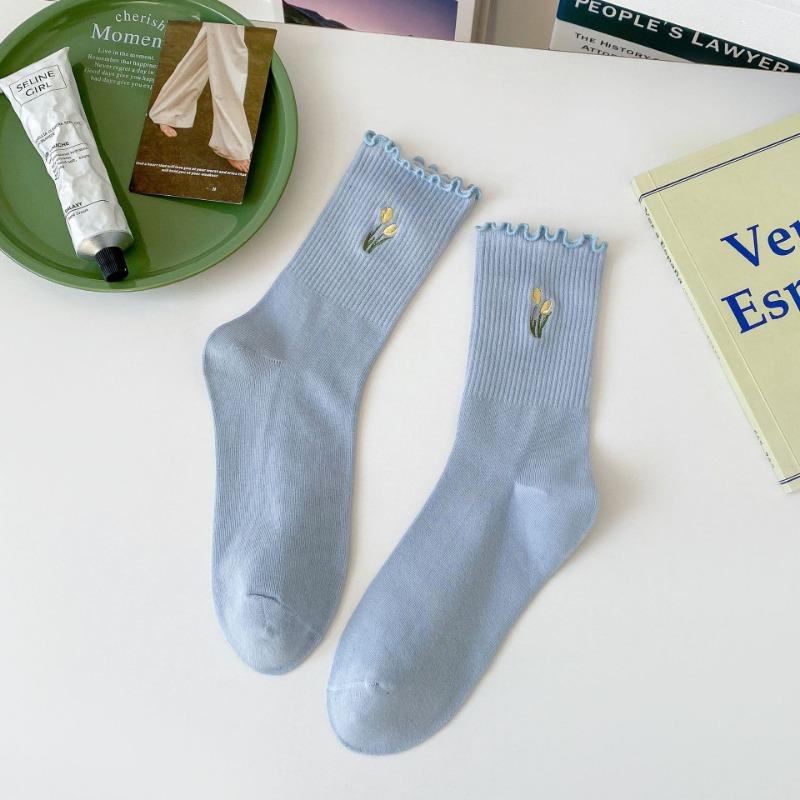 Spring and Autumn Socks, Women's Embroidered Tulip Mid-calf Socks, Sweat-absorbing Cream Black Fungus Edge Lace Long Calf Socks