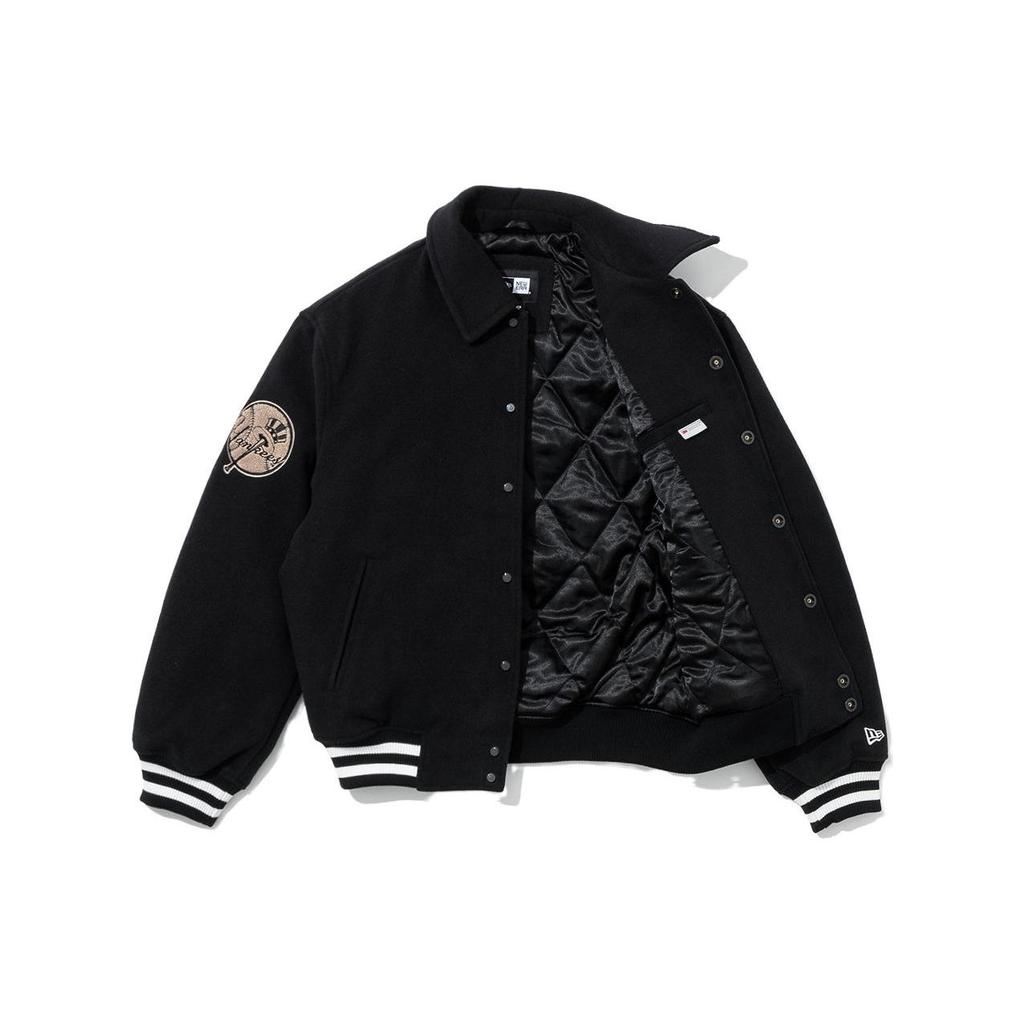 New Era Giacca Unisex MLB New York Yankees SS23 con Fantasia Animali a Cartoni Animati, Collo Ampio, Nera 13944733