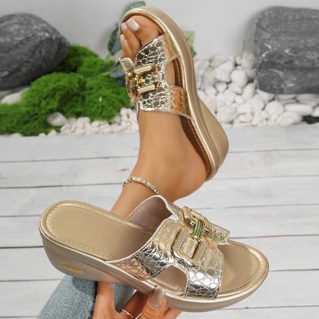 Fashion Slippers 2025 Summer New Women's Flat Sandals Wear Non-slip Simple and Versatile One-word Drag 2025