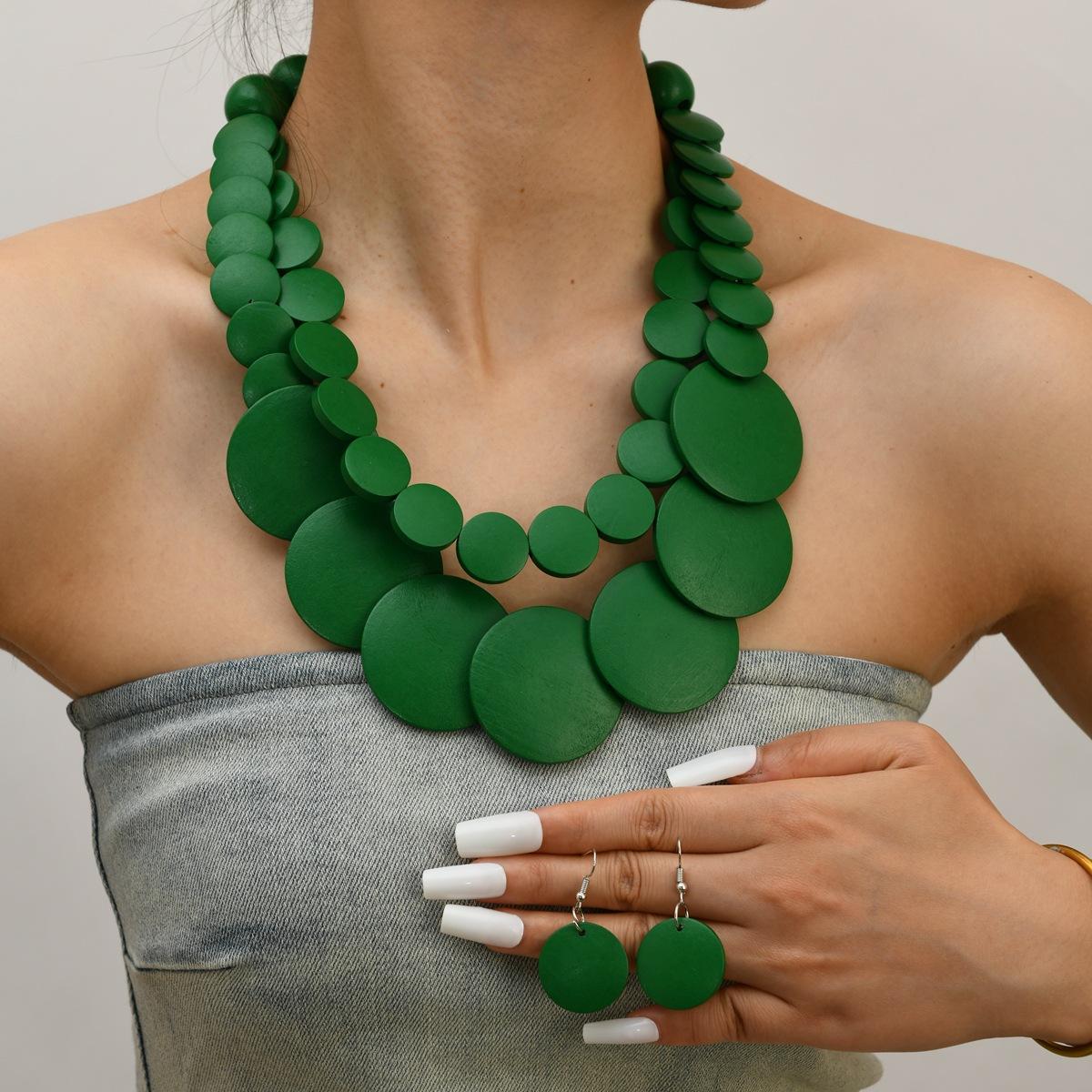 

Геометрический размер древесная щепа бисер многослойное ожерелье свитер цепь богемный этнический стиль африканское ожерелье зелёный