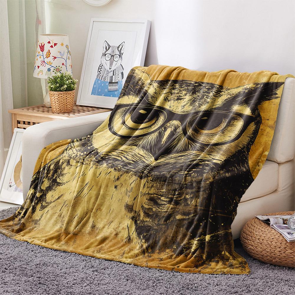 Vintage Owls Print Flannel Blanket, High Quality Comfortable for All Seasons, Home Decor, Warmth and Comfort