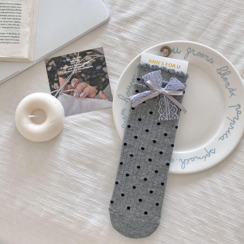 Female Spring and Autumn New Wave Dot Bow Sweet Lace Ballet Wind Drum Pile Socks