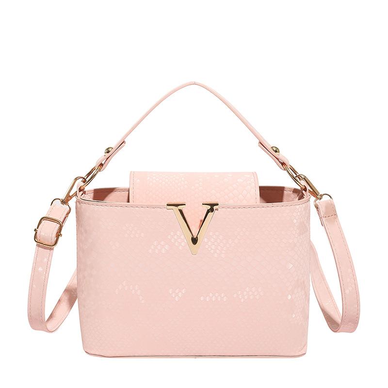 2025 light luxury high-end fashion women's handbag snake pattern versatile shoulder bag simple atmosphere messenger bag