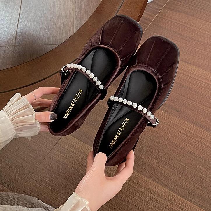 Retro British Style Platform Small Leather Shoes Women's 2025 New Spring and Autumn Internet Celebrity Versatile Skirt Mary Jane Single Shoes