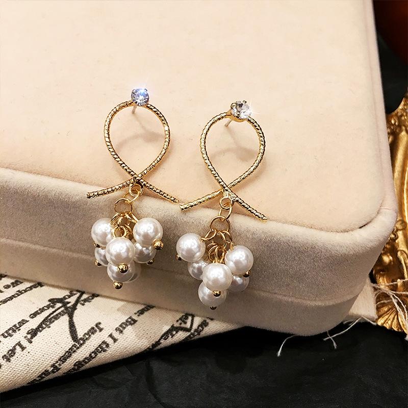 Silver Needle Pearl Earrings Women's Korean Long Temperament Fashion Hipster Earrings Atmospheric Celebrity Earrings