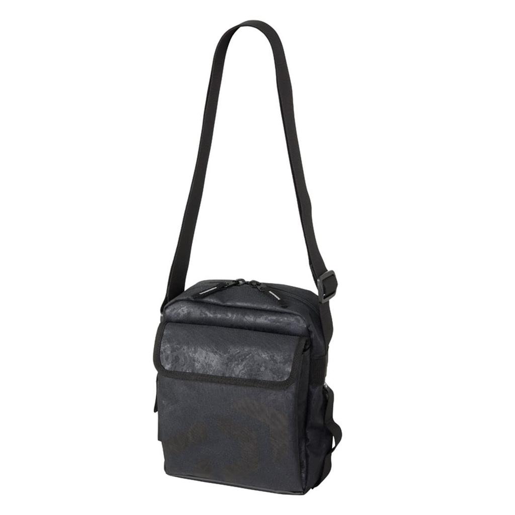 Daiwa Shoulder Pouch Spiral Black 7 x 19 x 24 cm (D)