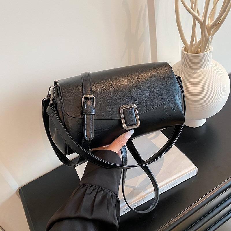 Soft leather small square bag women's new simple and versatile shoulder messenger bag retro commuter armpit bag
