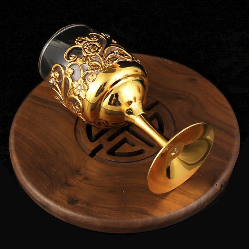 Hochwertiges Metallglas Weinglas Baijiu-Tasse kreative Kristalltasse Spirituosenbecher Ein-Schluck-Becher Haushaltsweinglas-Set Geschenk