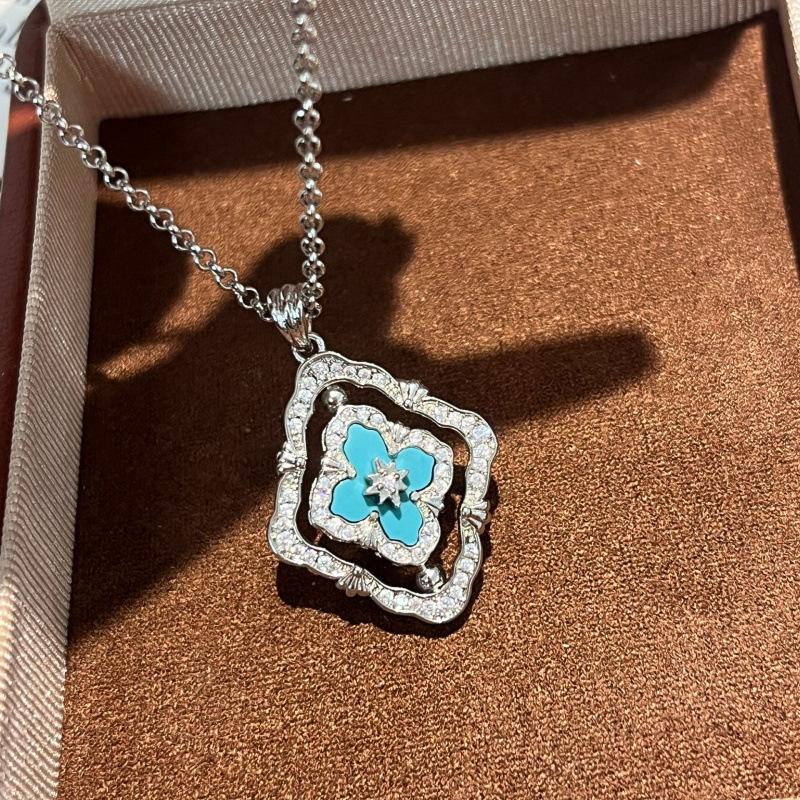 French Antique High-End Sense Versatile Rotating Double-Sided Four-Leaf Clover White Shell Necklace Light Luxury Design Court Style Collarbone Chain