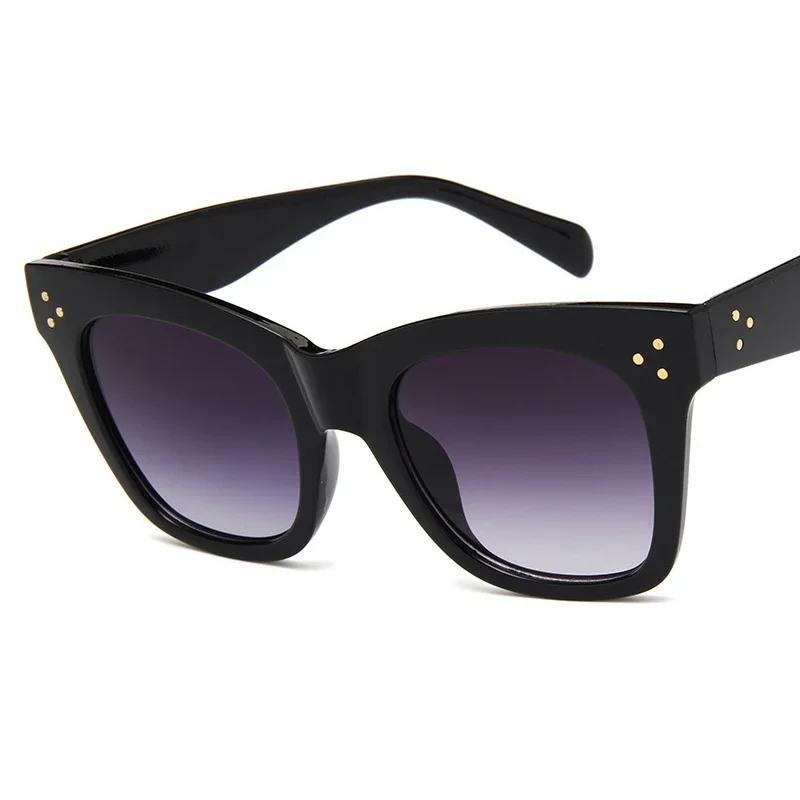 Square Retro Sunglasses Women Men Fashion Vintage Sun Glasses Female Male Frame Personality Mirror Travel Punk Sun Glasses