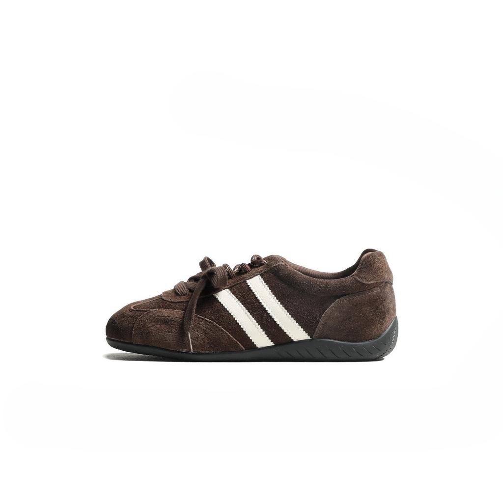 New Flat Casual Sports Board Shoes for Women with A Niche Height-increasing Style