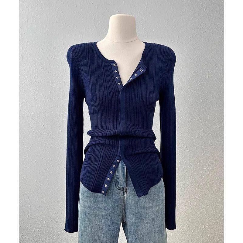 Autumn New Fashionable Knitted Bottoming Shirt Women's Long-sleeved Design Sweater