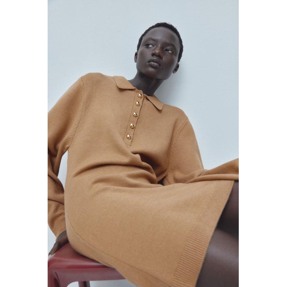 

Платье из тонкого трикотажа с воротником HM темно-бежевого цвета