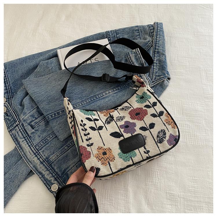 

Повседневная женская сумка для поездок на работу с цветочной вышивкой, персонализированная сумка через плечо с одной сумкой под мышкой чёрный