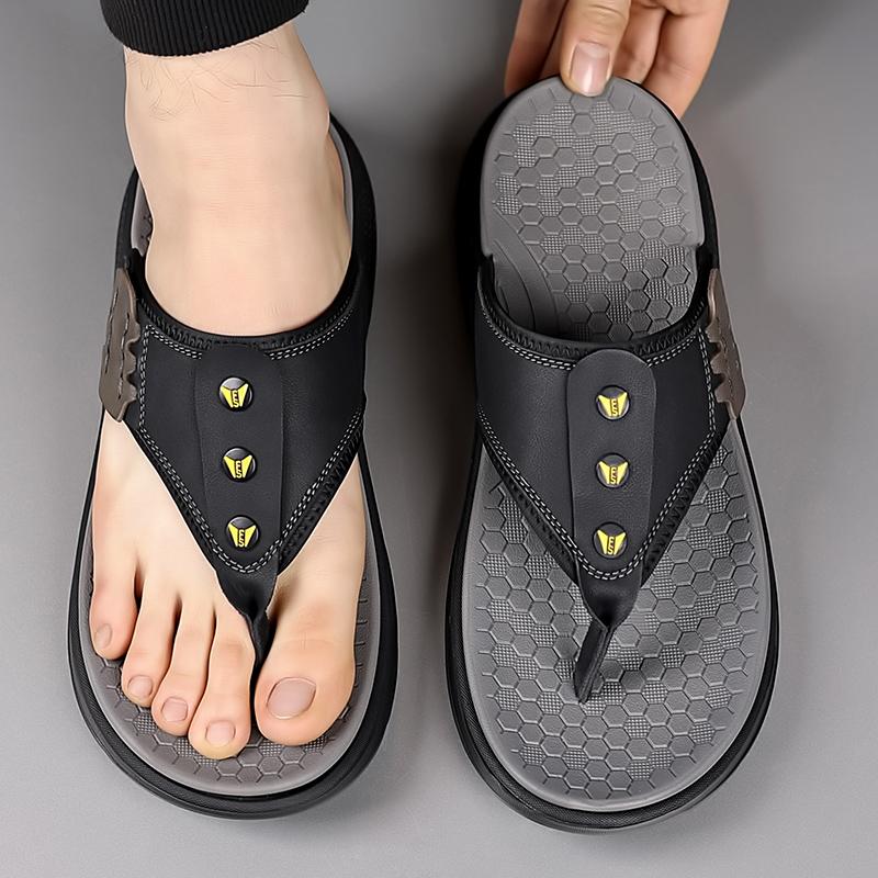 Fashion Summer Men Casual Leather Soft Bottom Slippers 2025 New Outdoor Antiskid Beach Slippers Fashion Comfy Flat Designer Flip Flop