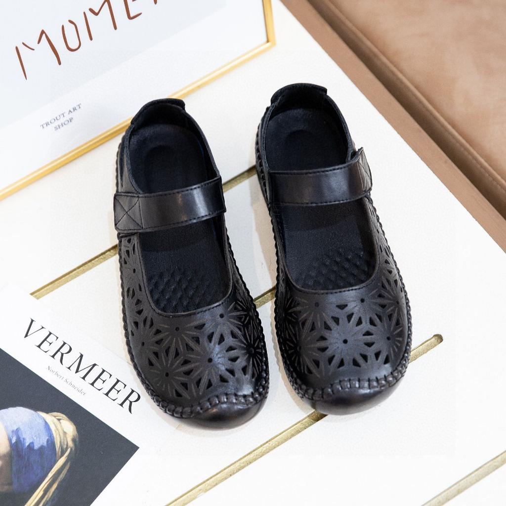 Mom Sandals Women's Summer Leather Soft Sole Middle-aged Flat Bottom Wear New Hole Shoes Women's Middle-aged and Elderly Beef Tendon Sole