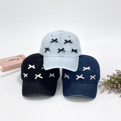 Gorra de Béisbol de Mezclilla con Cinta Kitsch para Mujer