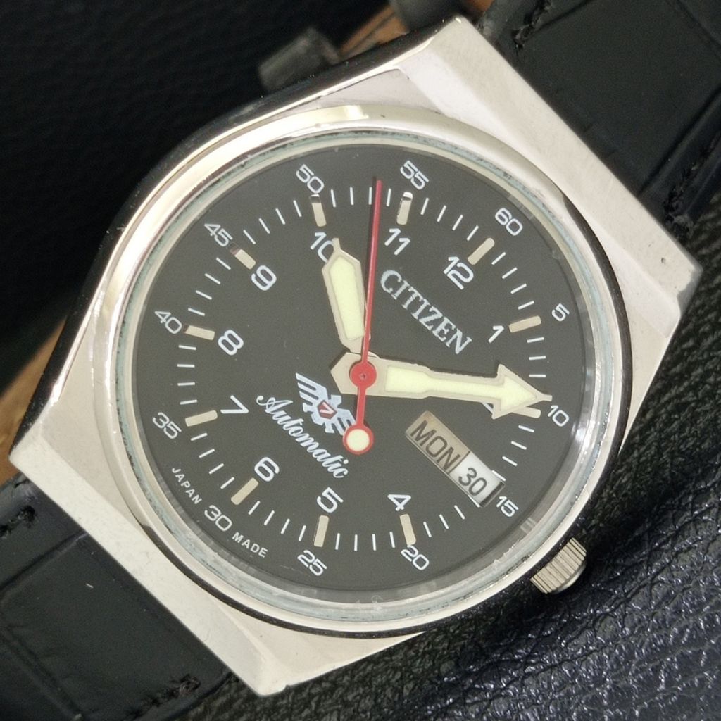 

ВИНТАЖНЫЕ МУЖСКИЕ ЧАСЫ CITIZEN AUTOMATIC 8200 JAPAN С ЧЕРНЫМ ЦИФЕРБЛАТОМ a500270-2 R151b-a500270