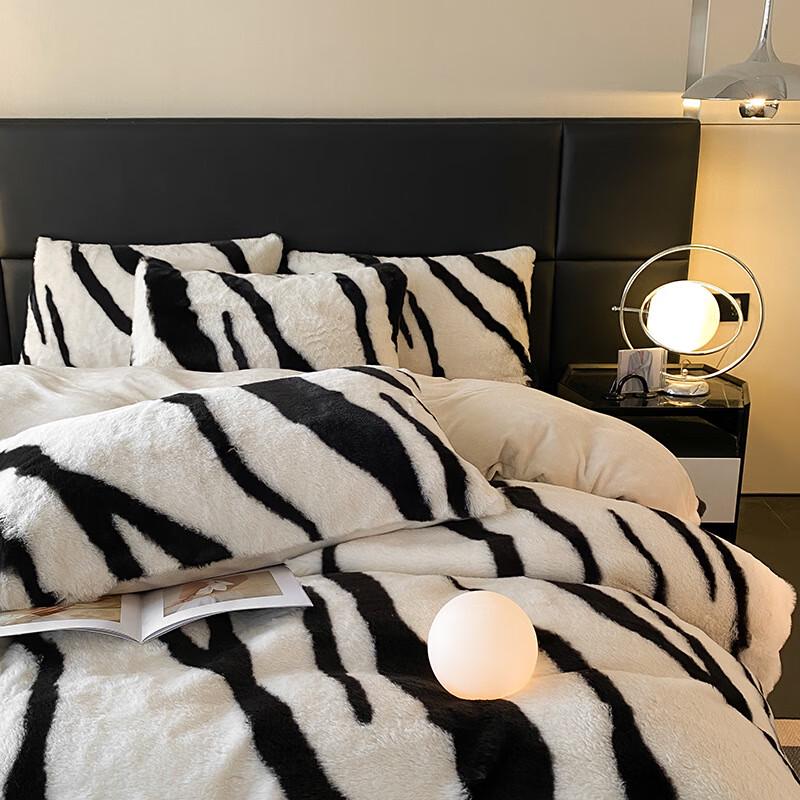 Lilang Thickened Warm 4-Piece Bedding Set