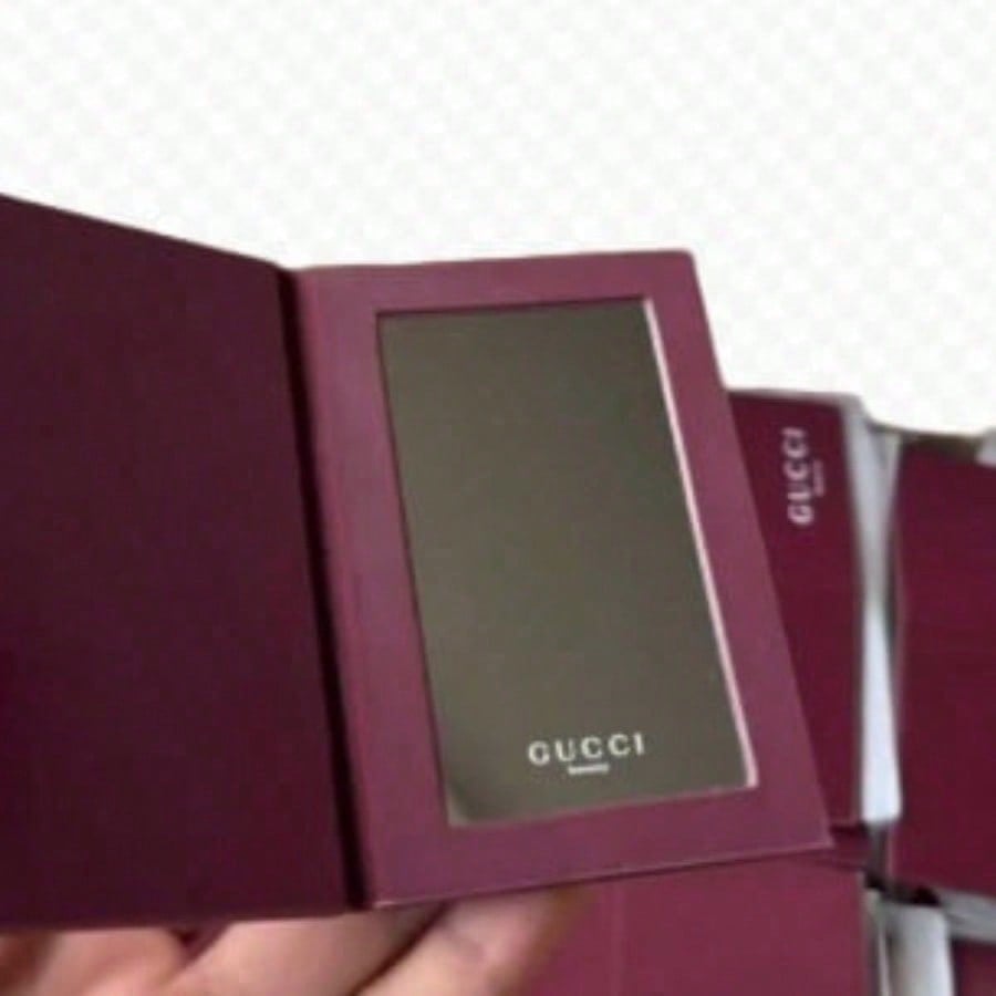 Kapaklı Manyetik Taşınabilir Makyaj Aynası, Zarif ve Taşınabilir Küçük Güzellik Aynası, Doku Dokunmatik Ayna, Mini