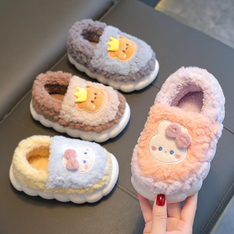 Children's Winter Plush Slippers - Warm, Furry, Thick-Soled, Cartoon Design for Boys, Girls, and Parents.