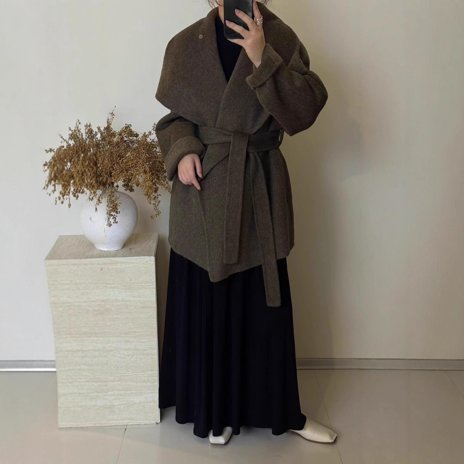 

2025 Autumn/Winter Women s Double-Faced Wool Coat with Large Lapel, Mid-Length, Stand Collar, Belt, Korean Style, Loose Fit Medium