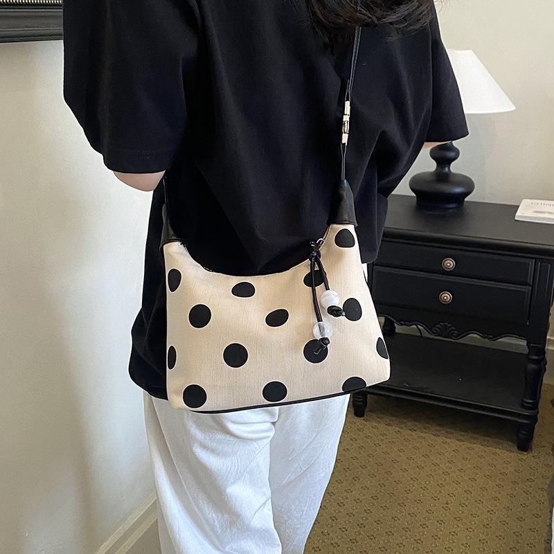 Single-shoulder Bag, with A Unique and Niche Design, Large Capacity, Underarm Bag with Polka Dot Pattern, Crossbody Bag Casually
