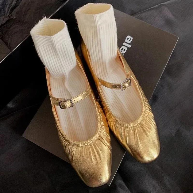 

модные плиссированные балетки женские кожаные туфли женские повседневные серебряные балетки с пряжкой на ремешке золотые квадратные носки 2024 весна женская обувь 35 золотой