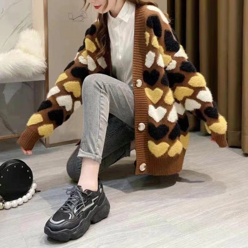 

Жіночий в язаний кардиган осінь і зима Вільний светр Lazy Wind Love Жіноча зручна універсальна та модна куртка One Size кавовий