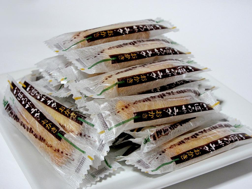Izaki Shoten Gobou Salad Okaki 55g