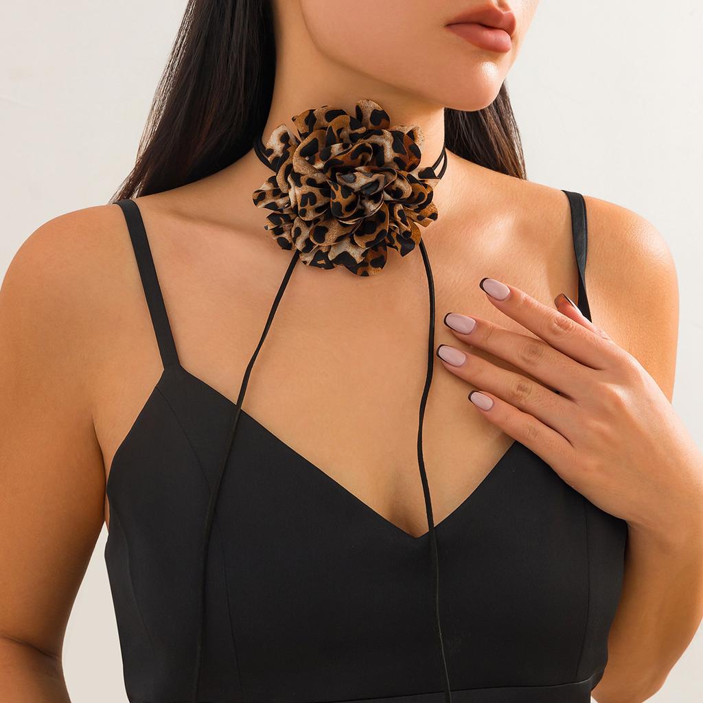 Accessories, simple ins leopard print flower knotted necklace women, fashionable design flower Choker