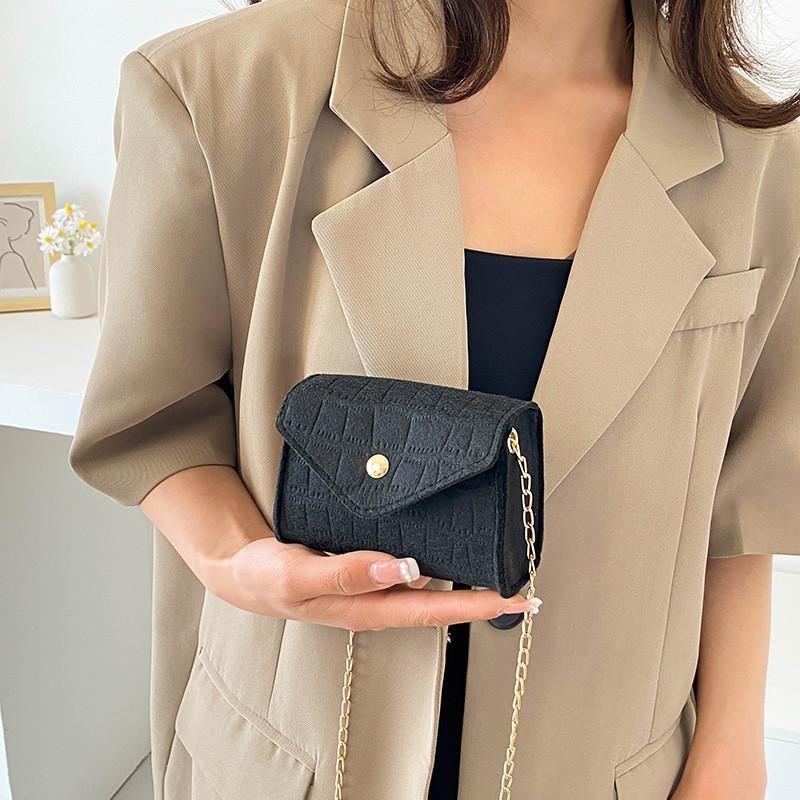 Modern Elegant Crossbody Bag Featuring Unique Stitching Design For Trendy Looks