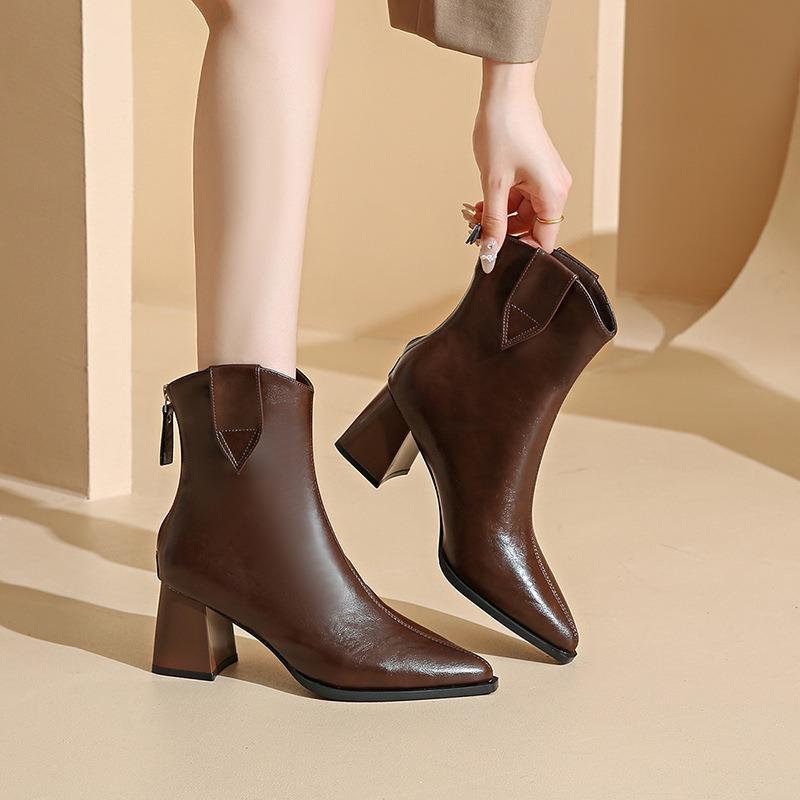 

Кожаные остроносые ботинки мартин на толстом каблуке женские осенние новые большого размера на высоком каблуке ботинки мартин тонкие ботинки женская обувь 43