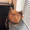 Bucket Type Solid Pu Sewing Thread Crossbody Bags 2024 Hot Sale New Soft Flap Pocket Bags Interior Compartment Women'S Handbags