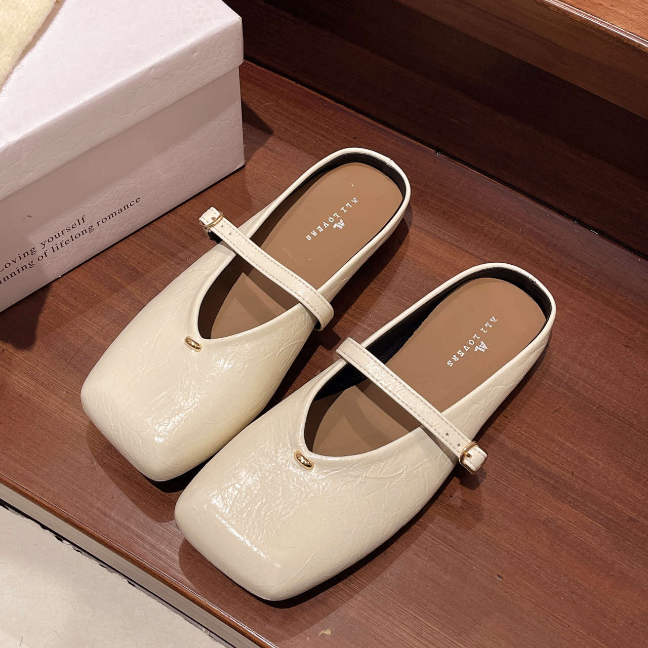 

Мэри Джейн на плоской подошве, сумка-голова, полушлепки, женская уличная обувь, весна-лето 2025, новая обувь на мягкой подошве с квадратным носком, сандалии 40