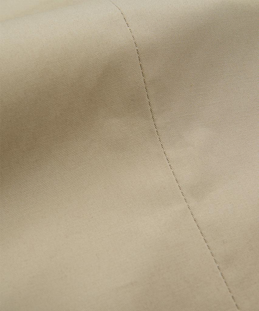 BELLIEF Gabardine Cotton Single Pleat Banding Chino (Beige)