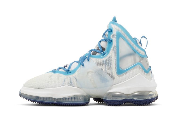Space Jam x Nike LeBron 19 EP 'Trainingsanzug'