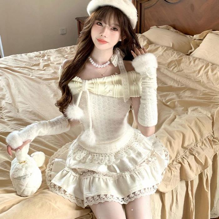 

Cream Lace Patchwork One-Shoulder Knitted Two-Piece Set: High-Waisted Layered Mini Skirt and Top (Autumn/Winter). M